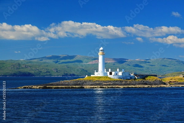 Fototapeta Lighthouse on the Isle of Mull