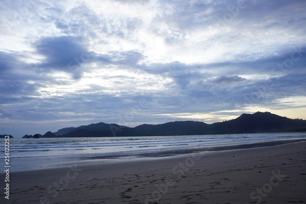 Fototapeta waiting sunset