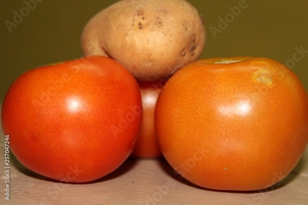 Obraz fresh tomatoes on a black background