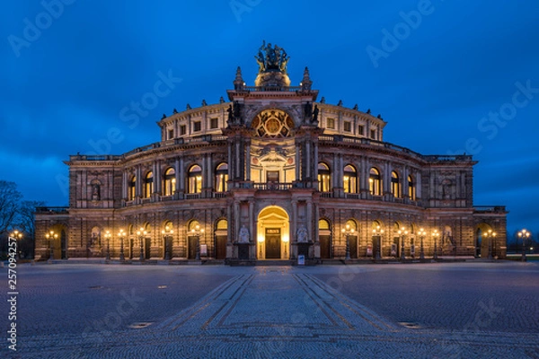 Fototapeta The building of the Opera in Dresden, Germany