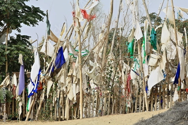 Fototapeta Votive flags-burial mound-Imam Asim's mazar or mausoleum area-Taklamakan Desert. Hotan-Xingjiang-China-0066