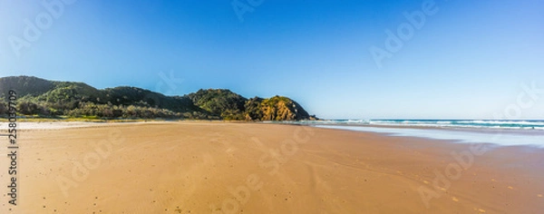 Obraz Panoramic view of Tallow Beach, Byron Bay, New South Wales, Australia.