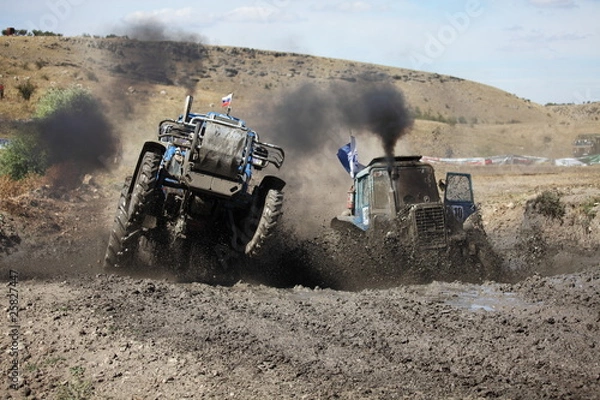 Obraz Tractor mud racing