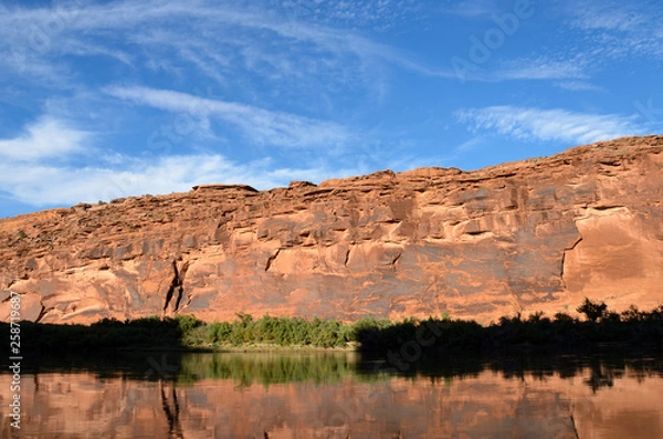 Fototapeta Stone wall and reflection