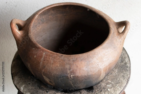 Obraz Clay pot without lid