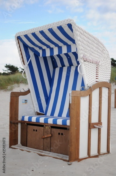 Obraz Strandkorb blau-weiss gestreift