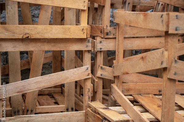 Obraz Used pallet trucks