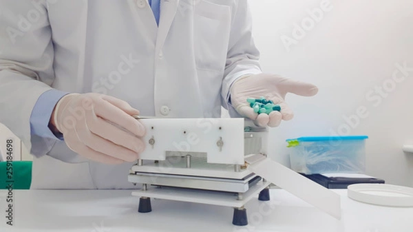 Obraz Capsule making machine