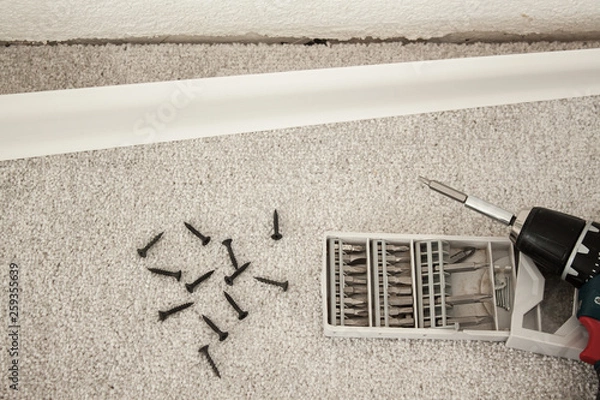 Obraz baseboard_install_2