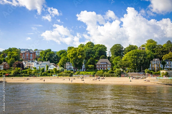 Obraz Summer view of the beach (Strand Oevelgoenne) on the Elbe river in Oevelgoenne district of Hamburg city, Germany.