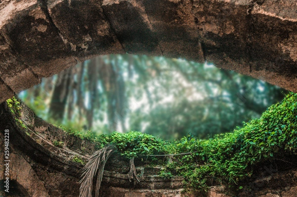 Obraz eye shape holl in wall