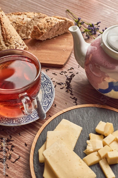 Obraz cup of tea and bread