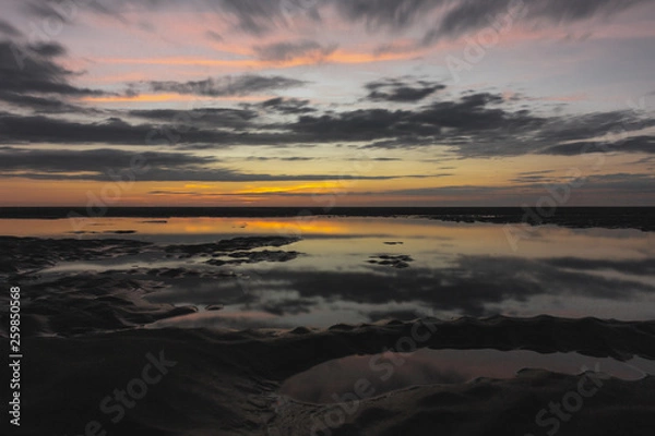 Fototapeta Sunset reflection 