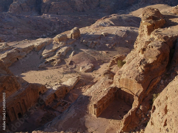 Fototapeta Petra; Raqmu - historic ruins of the ancient, rock city of the Nabatean Arabians. It is located in southwestern Jordan. It is also known as the rose-red city. UNESCO World Heritage list.