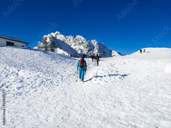 Obraz Caminando entre las  montañas del Nordkette en Innsbruck Austria, invierno de 2018