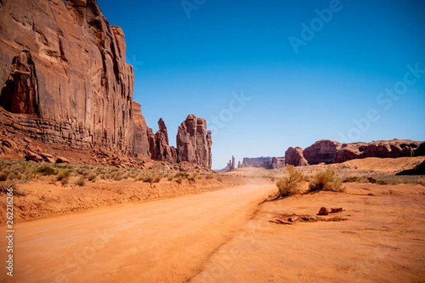 Obraz Famous Monument Valley in the desert of Utah - travel photography