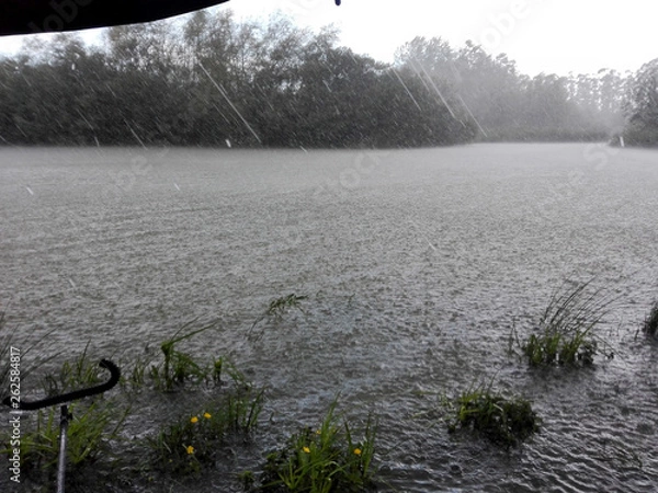 Fototapeta Chuva no lago 