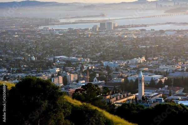 Obraz Dusk Impressions from Berkeley on April 29, 2017, California USA