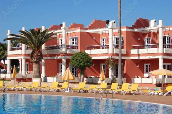 Fototapeta hotel mit pool