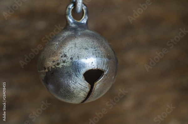 Obraz chain on a blue background