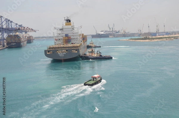 Fototapeta shiplesstugonrun