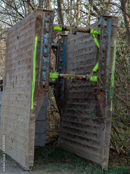Fototapeta Shoring plate for construction