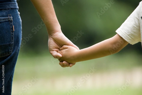 Obraz 手をつなぐ母と子