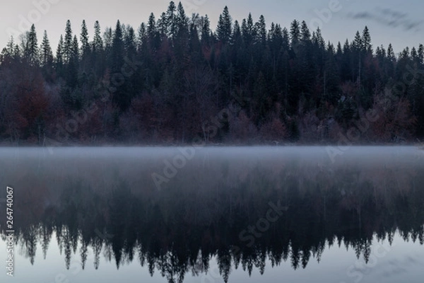Fototapeta Crestasee at sunrise