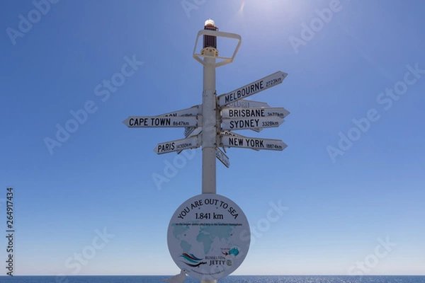 Obraz Busselton Jetty city atrakcja turystyczna drogowskaz, zachodnia Australia.