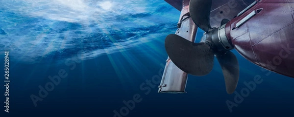 Obraz Śmigło i ster dużego statku w toku widok z wody. Zamknij się szczegóły obrazu statku.