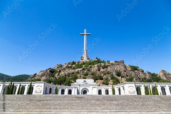 Obraz Valley of the Fallen (Valle de Los Caidos), the burying place of the Dictator Franco on the Sierra the Guadarrama, Madrid, Spain