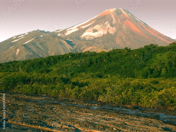 Obraz Avacha volcano at sunset