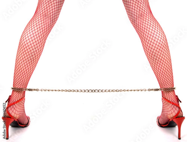 Obraz nogi w łańcuchach - na białym tle.
