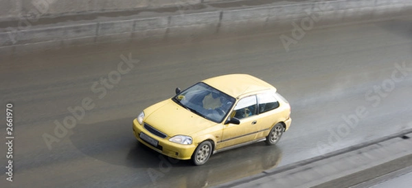 Fototapeta yellow car