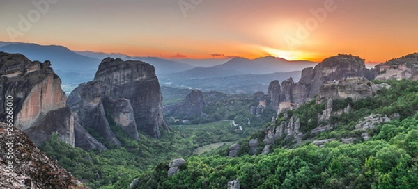 Fototapeta Panoramic view of the monasteries of Meteora at sunset