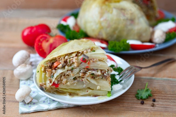 Obraz Gefüllter Weißkohl mit Gemüse und Grütze