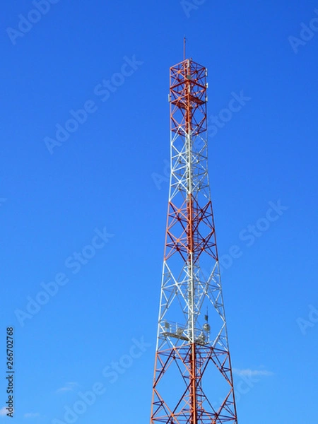 Obraz Telecommunication tower with blue sky