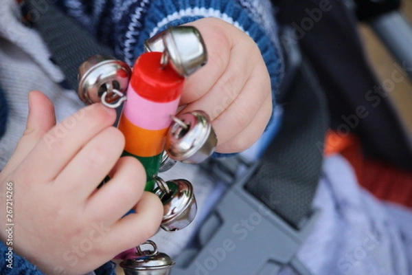 Obraz dziecko grające na perkusji