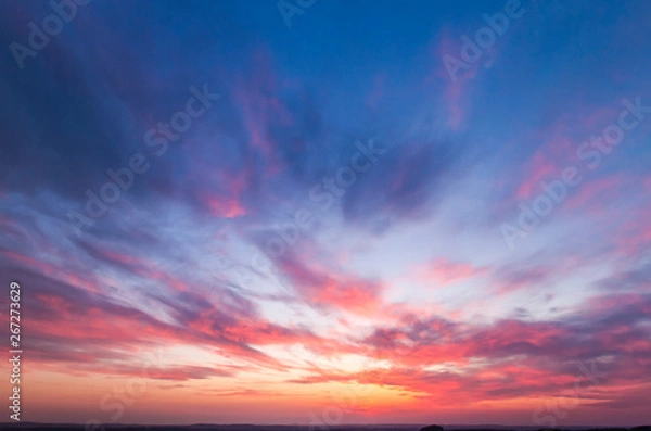 Obraz Czerwone chmury zachodu słońca