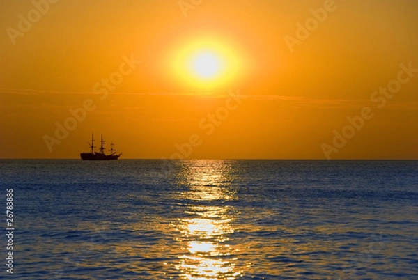 Fototapeta ship at sea