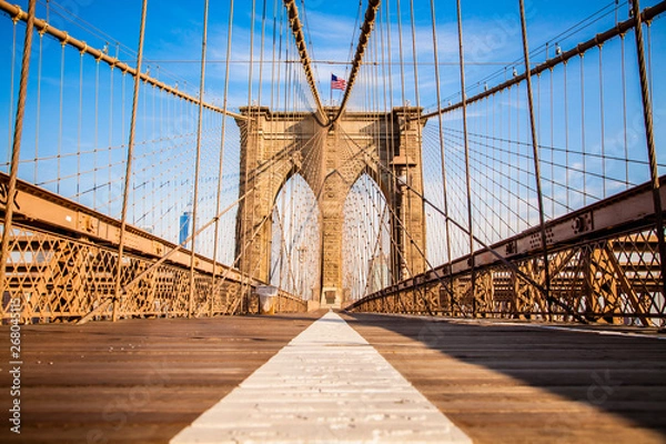 Fototapeta Empty Brooklyn Bridge promenade in New York City