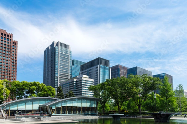 Fototapeta (東京都ｰ都市風景)和田倉噴水公園から望む丸の内オフィスビル２
