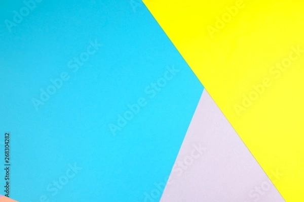 Fototapeta Streszczenie kolor tła. Wykroje papieru na stole. Koncepcja stylu minimalizmu biurowego. Puste miejsce na projekt i tekst.