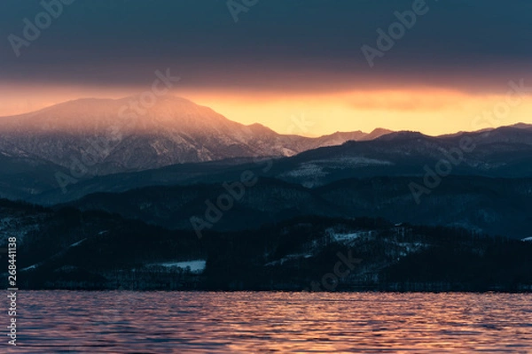 Fototapeta 日本・北海道洞爺湖の風景