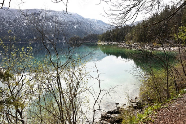 Fototapeta Eibsee in Bavaria with the mountain Zugspitze in the background 