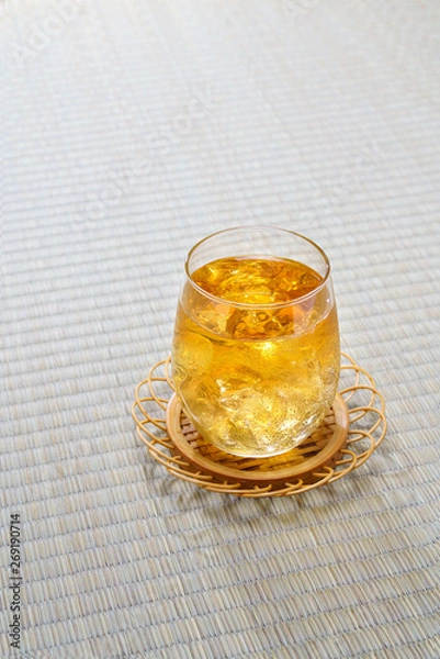 Obraz 冷たい麦茶