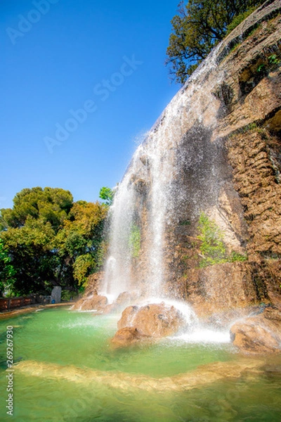 Fototapeta Cascade du chateau