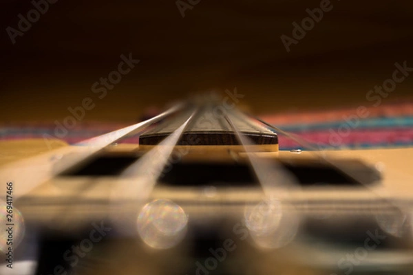 Obraz precision bass headstock