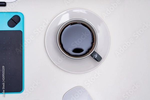 Fototapeta White desktop computer keyboard and painting tool coffee combination