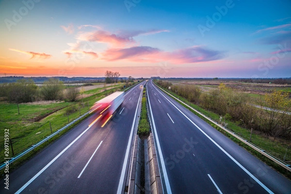 Fototapeta Autobahn am Abend